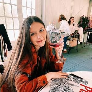 Meet your Posher, Mady